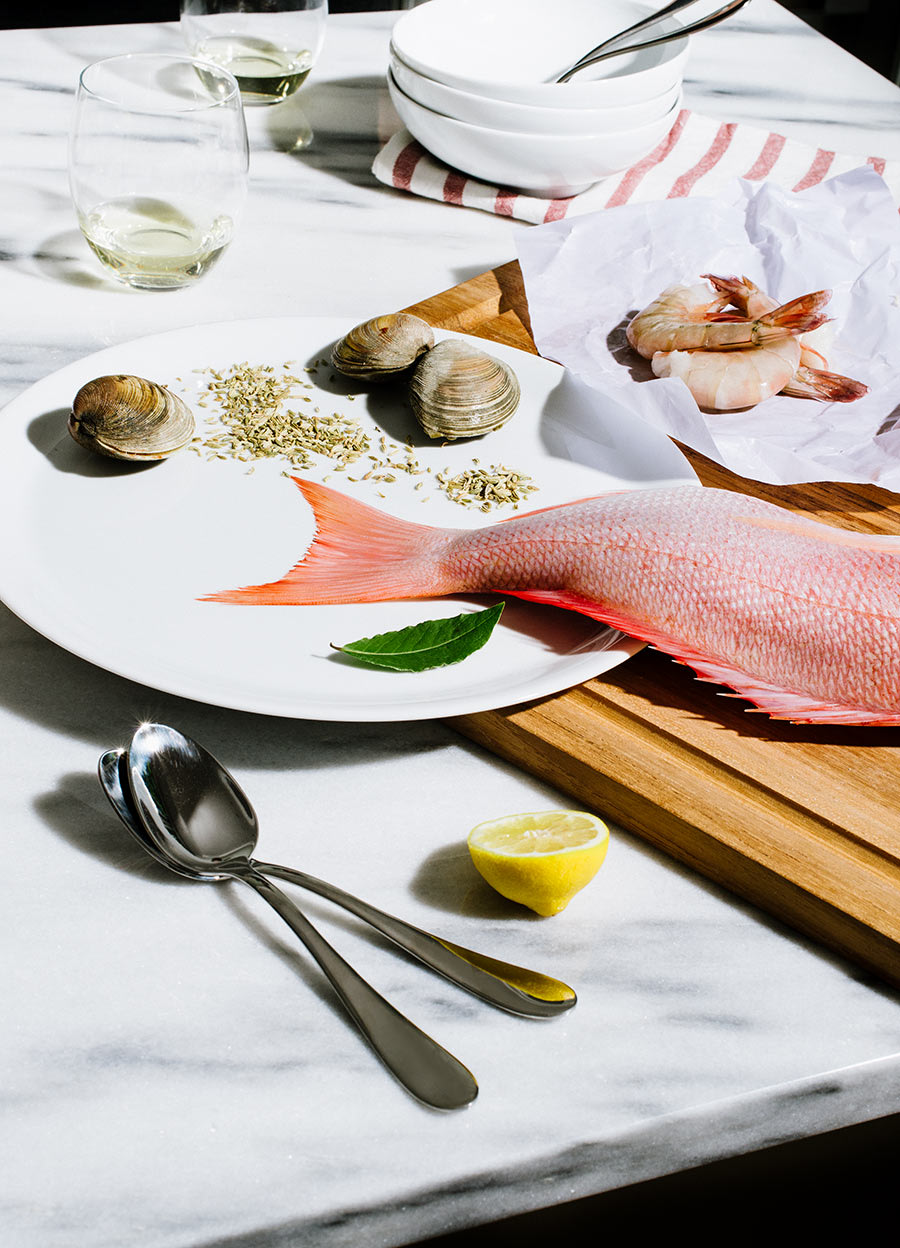 How to Host the Ultimate Wintertime Dinner Party