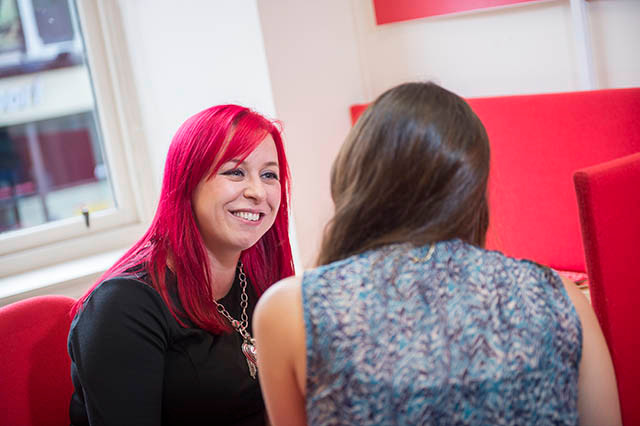Red/pink hair