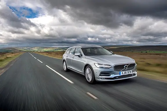 Volvo V90 driving
