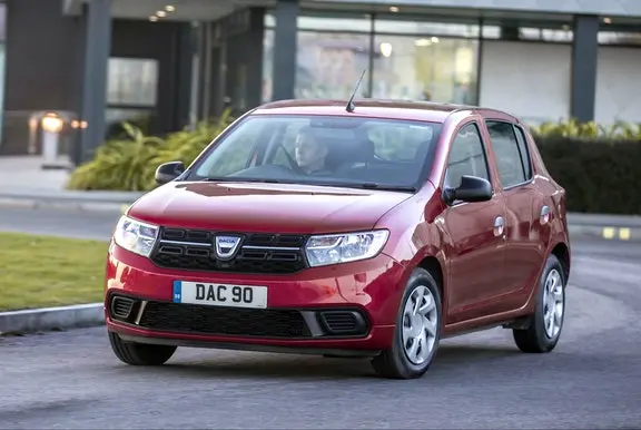 Dacia Sandero driving