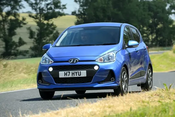 Hyundai i10 front
