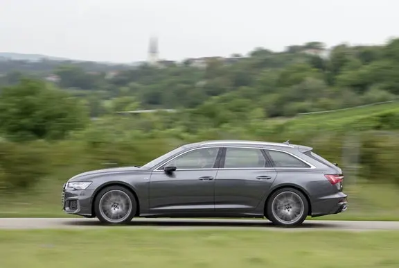 The side exterior of the Audi A6 Avant