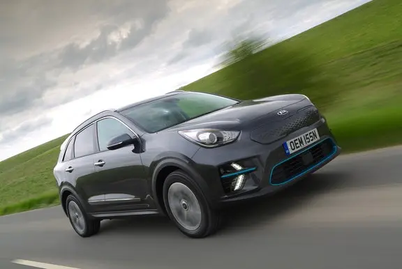 Kia e-Niro driving