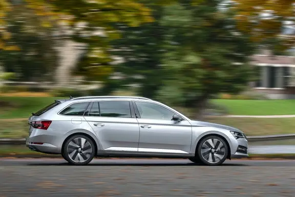 Skoda Superb iV