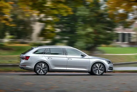 Skoda Superb iV