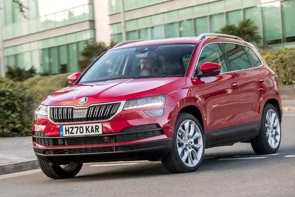Skoda Karoq driving