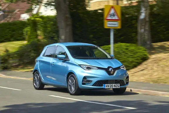 Renault Zoe driving