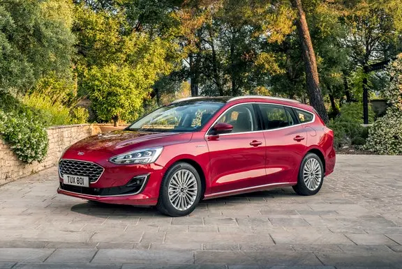 Front view of Ford Focus Estate