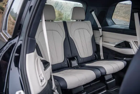 BMW X7 third row seats
