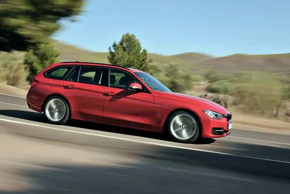 The side exterior of the BMW 3-Series Estate