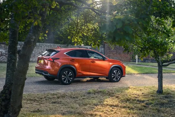 Lexus NX 300h