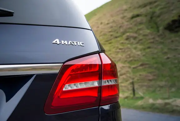 Mercedes 4Matic badge