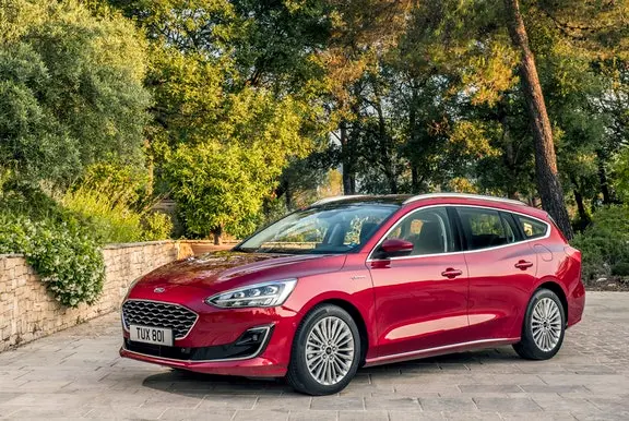 Front view of Ford Focus Estate