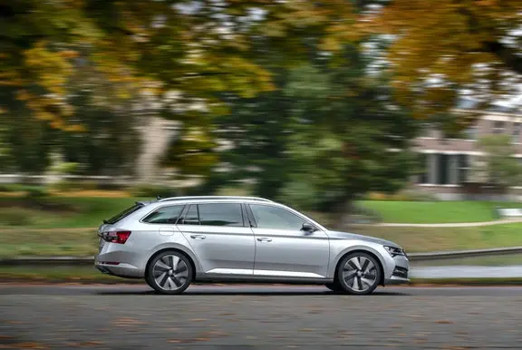 Skoda Superb iV