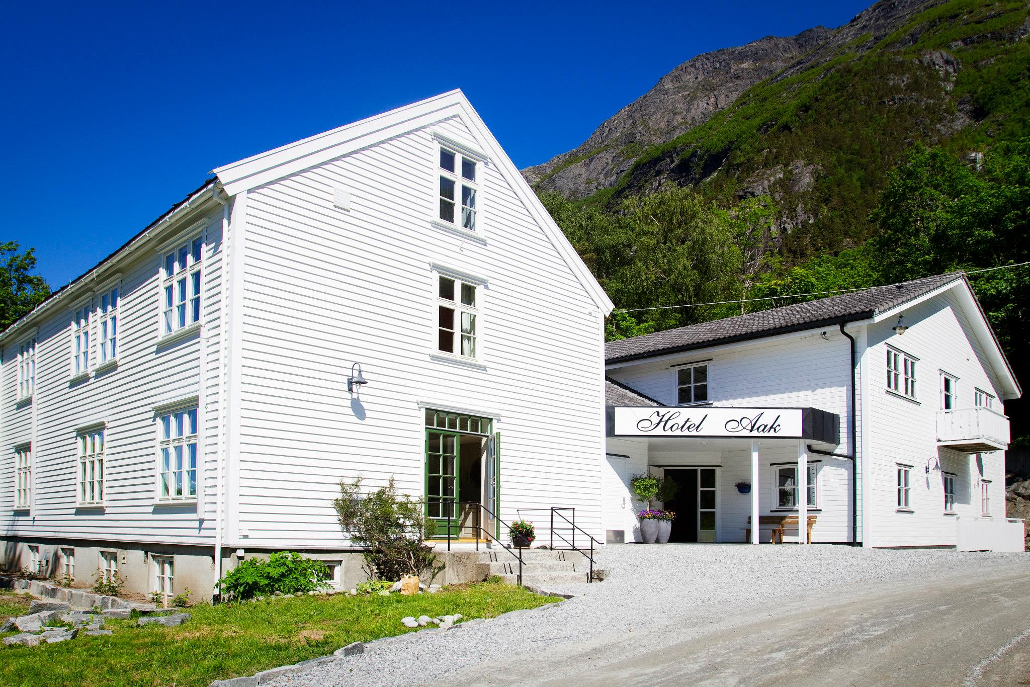 Hotel Aak - Scenic Norway Tour