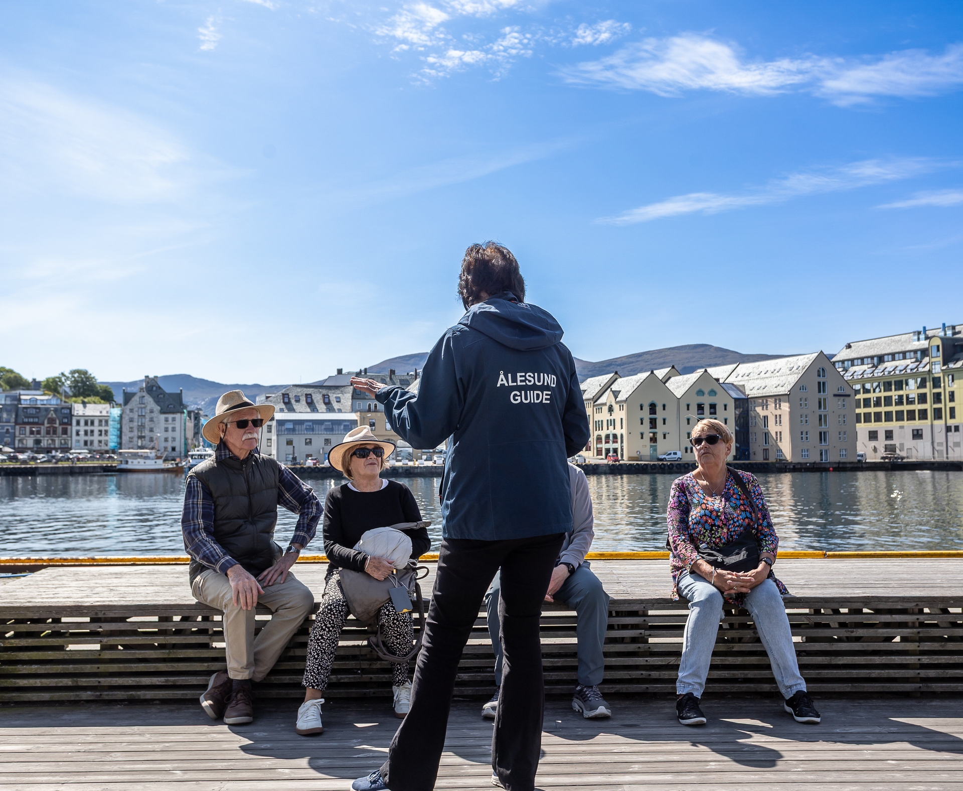 Socials Scenic Fjords of Norway - Ålesund guided tour - by Lari Laasjarvi