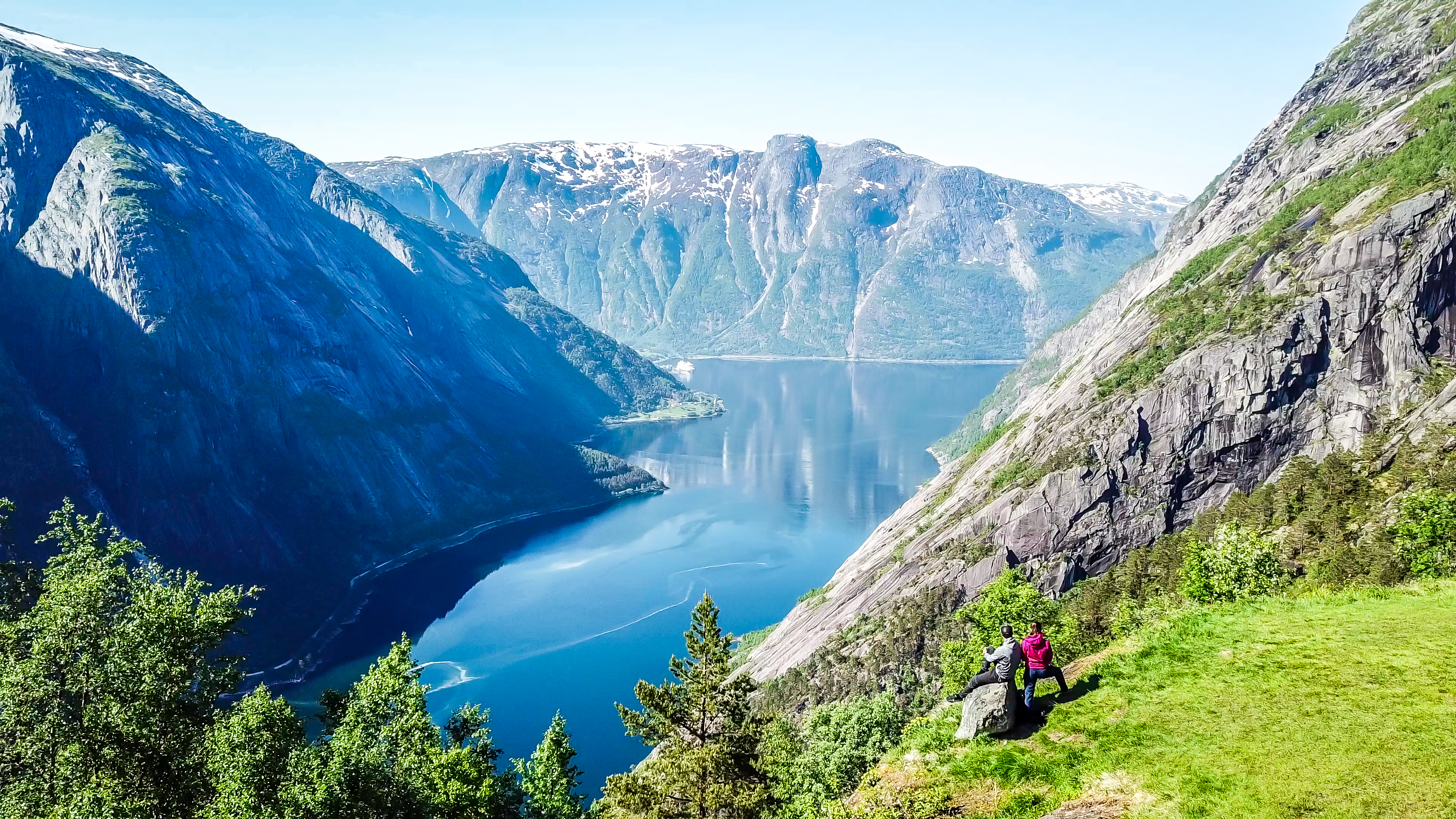 Hiking Norway Shutterstock 