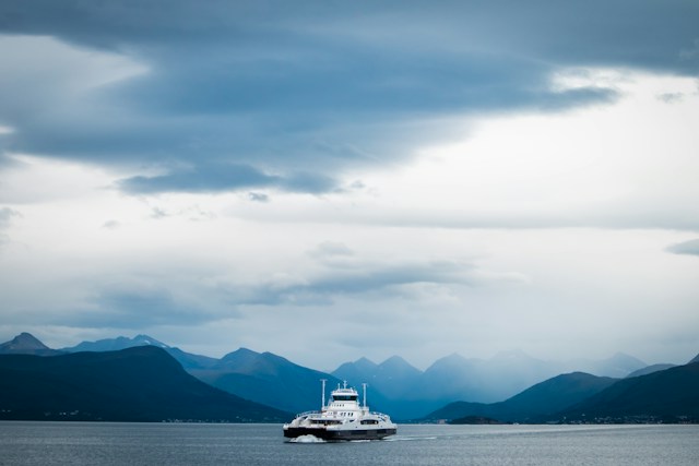 Norway-ferry-charly-nguyen-jm2XnB8hh5A-unsplash