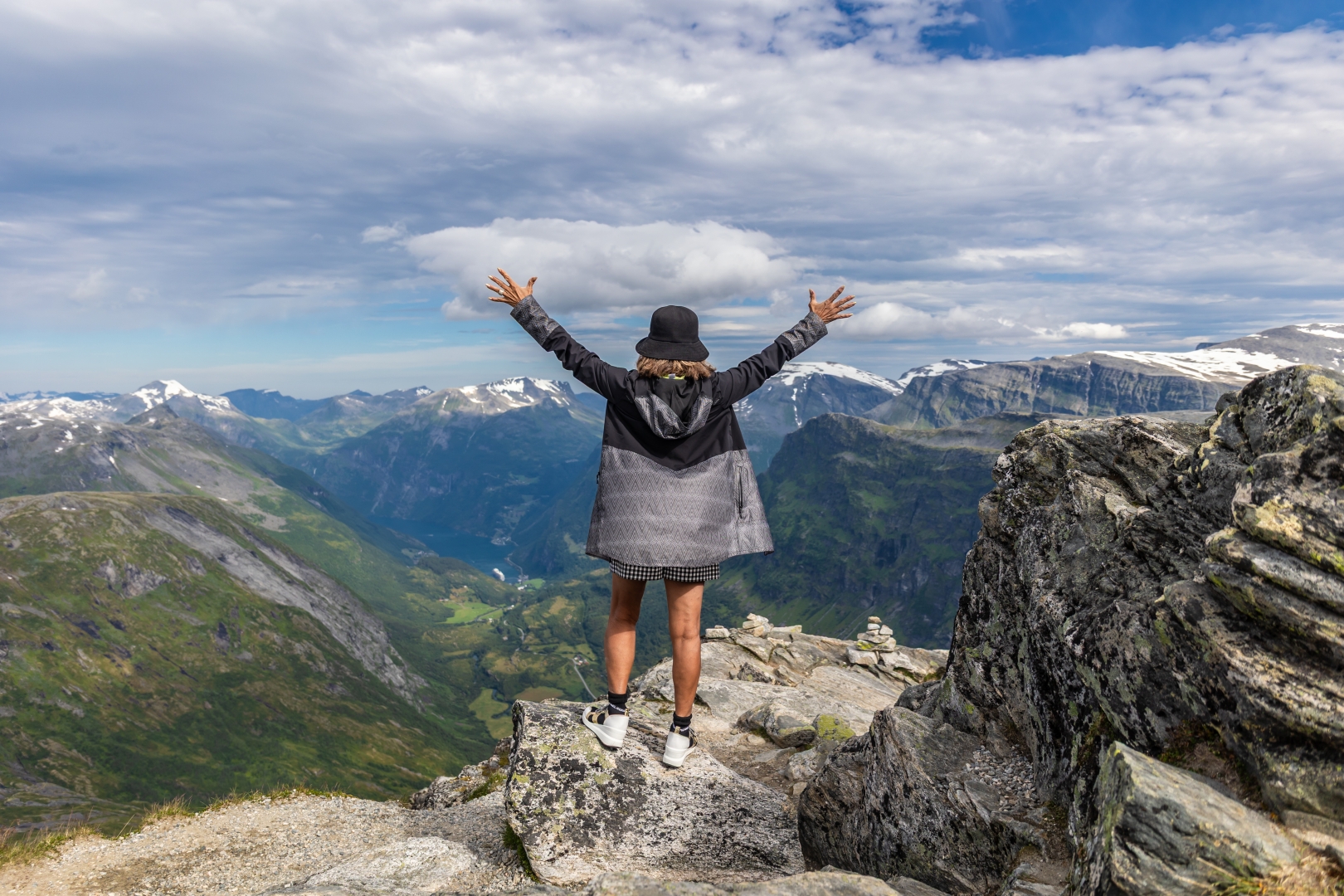 Socials - Norway in depth - Dalsnibba4 - credit Lari Laasjärvi