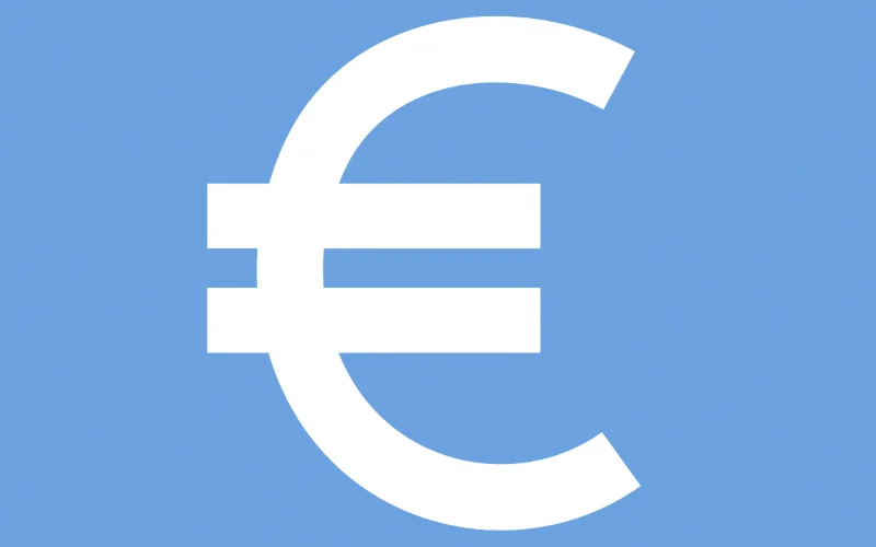 weißes Eurozeichen auf blauem Grund