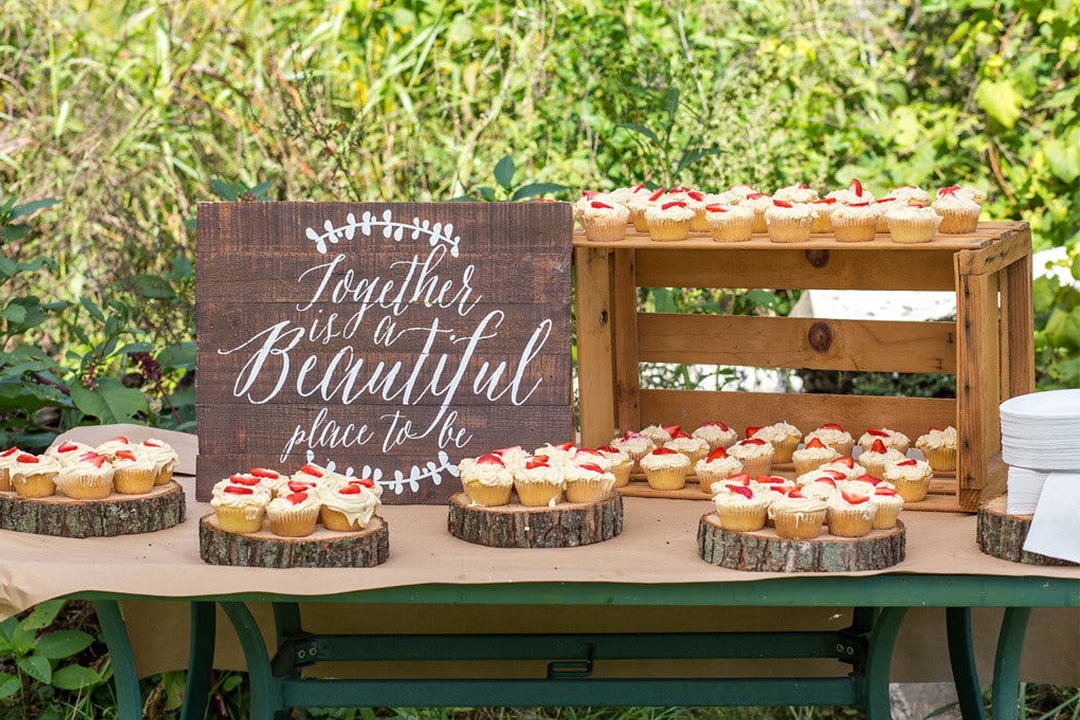How to Create a Gorgeous Dessert Table For Your Wedding