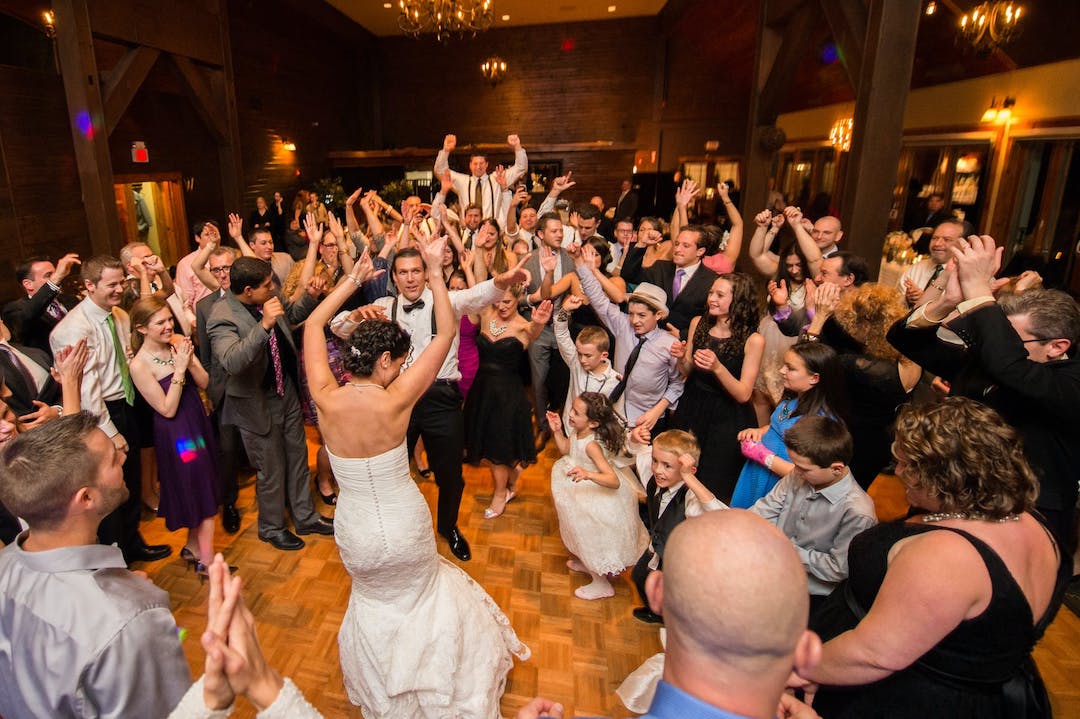 4 Alternatives to the Classic Bouquet Toss