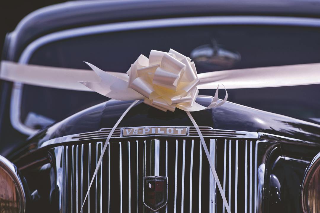Wedding Car Decorations for a Proper Send-Off