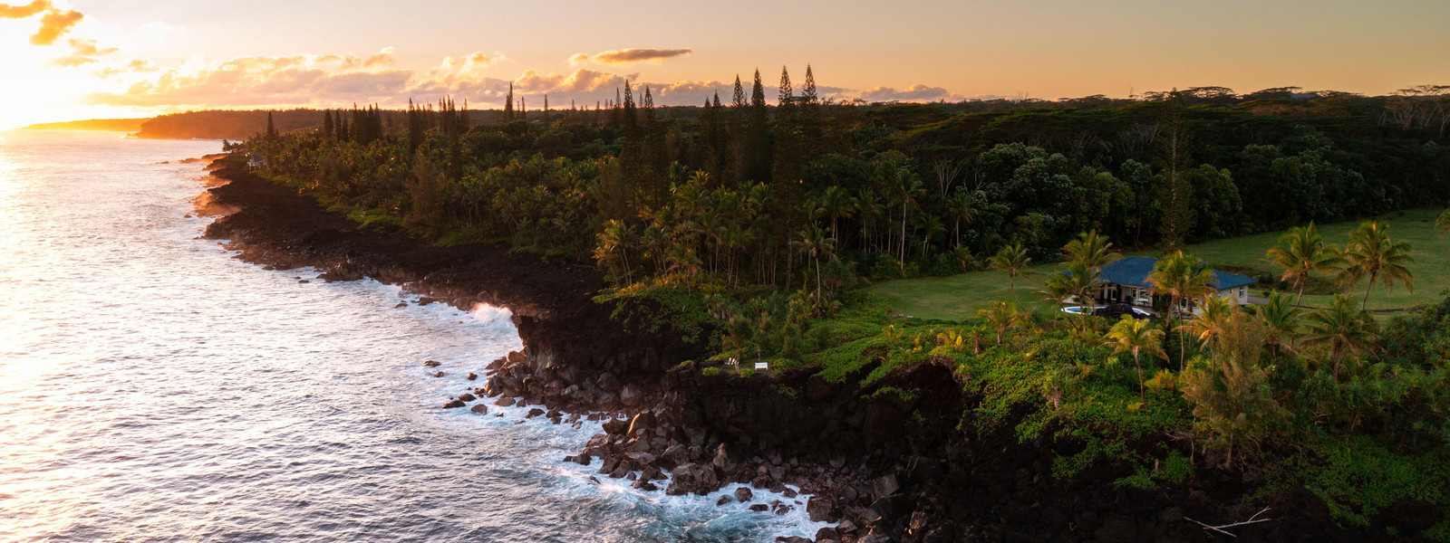 Wedding Venue - Hawaii - The Villa Wild Blue Waters