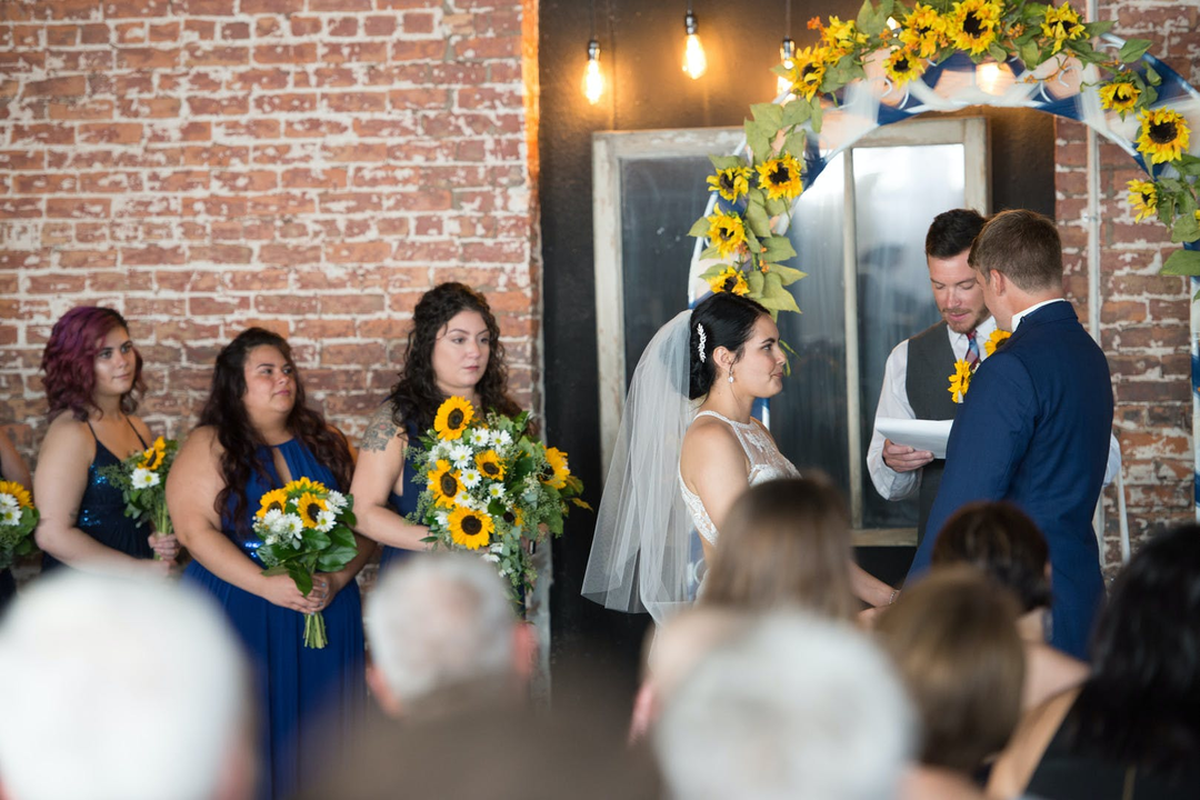 Putting Together a Sunflower Wedding: Where to Start 