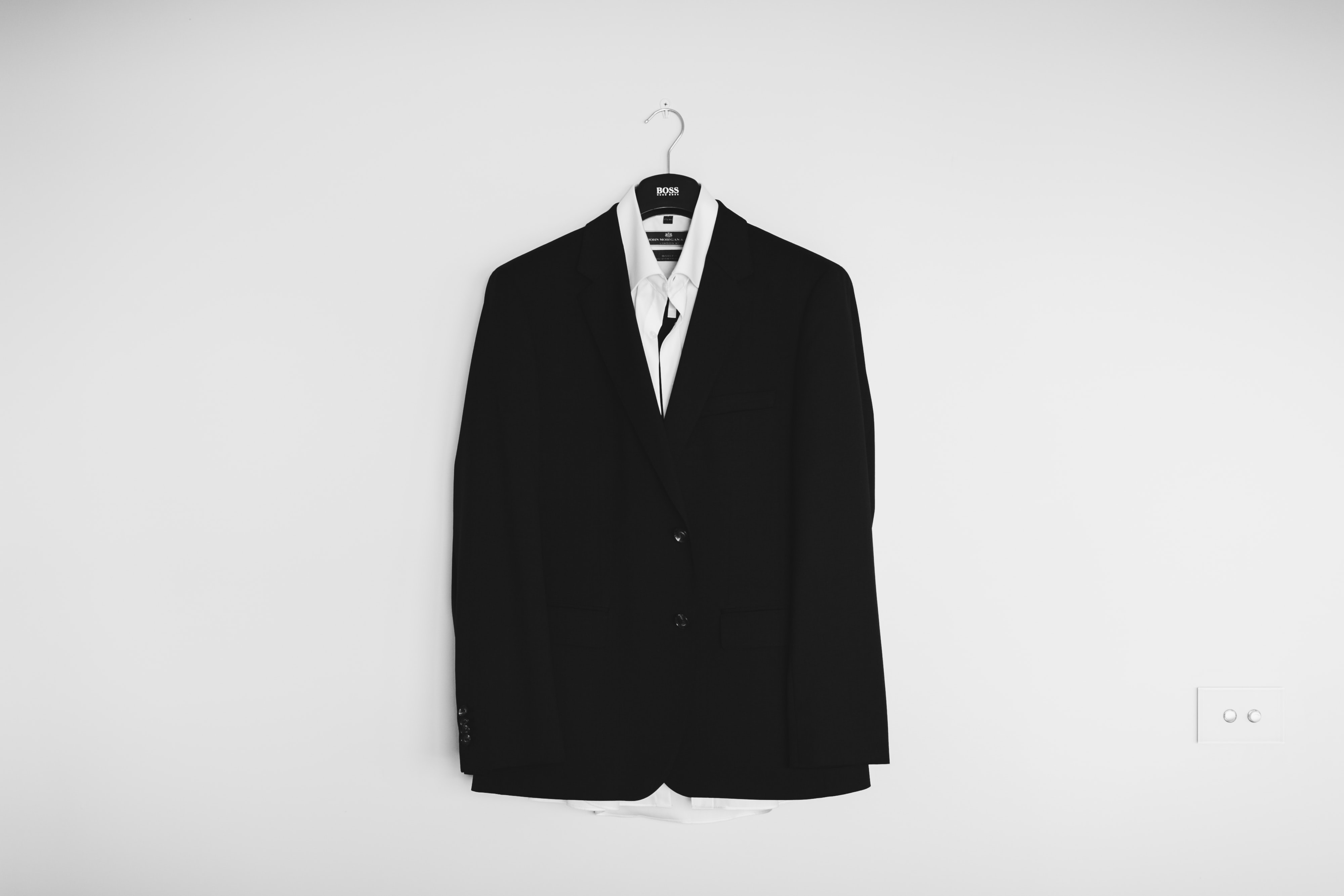 How Should Men Dress for a Black-Tie Wedding?