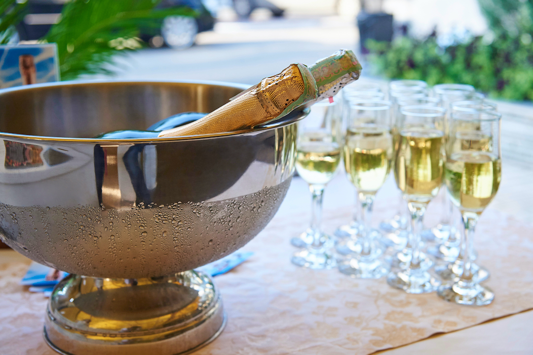 Best Sparkling Wines to Substitute Champagne
