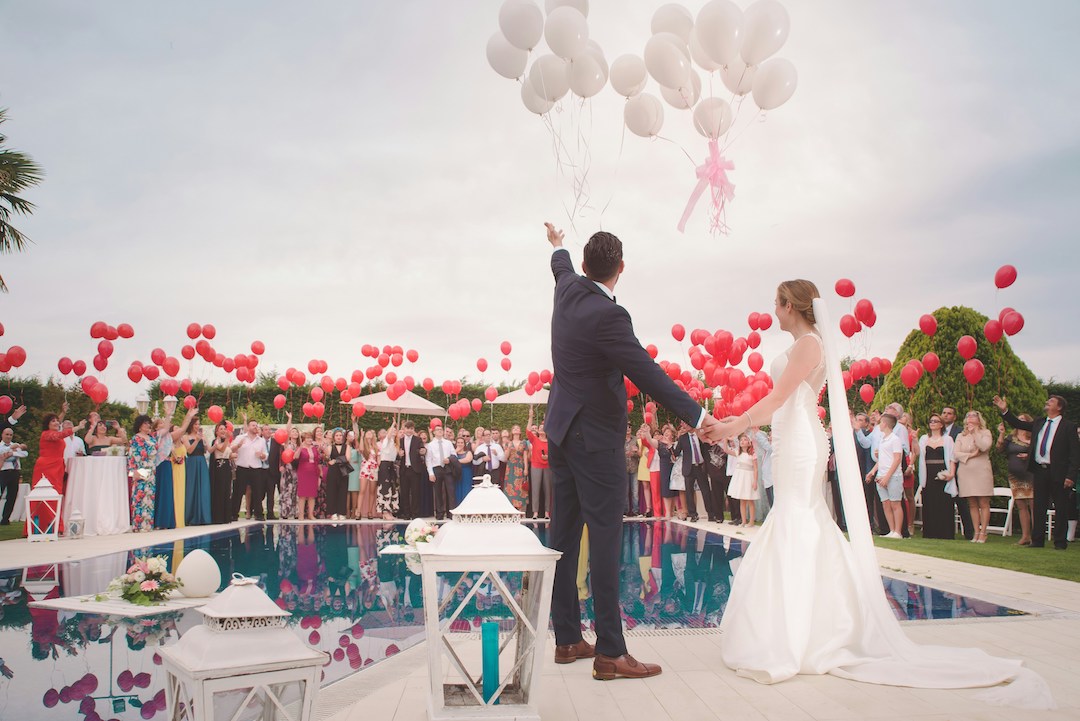 Wedding Balloons by Alvaro CvG on Unsplash