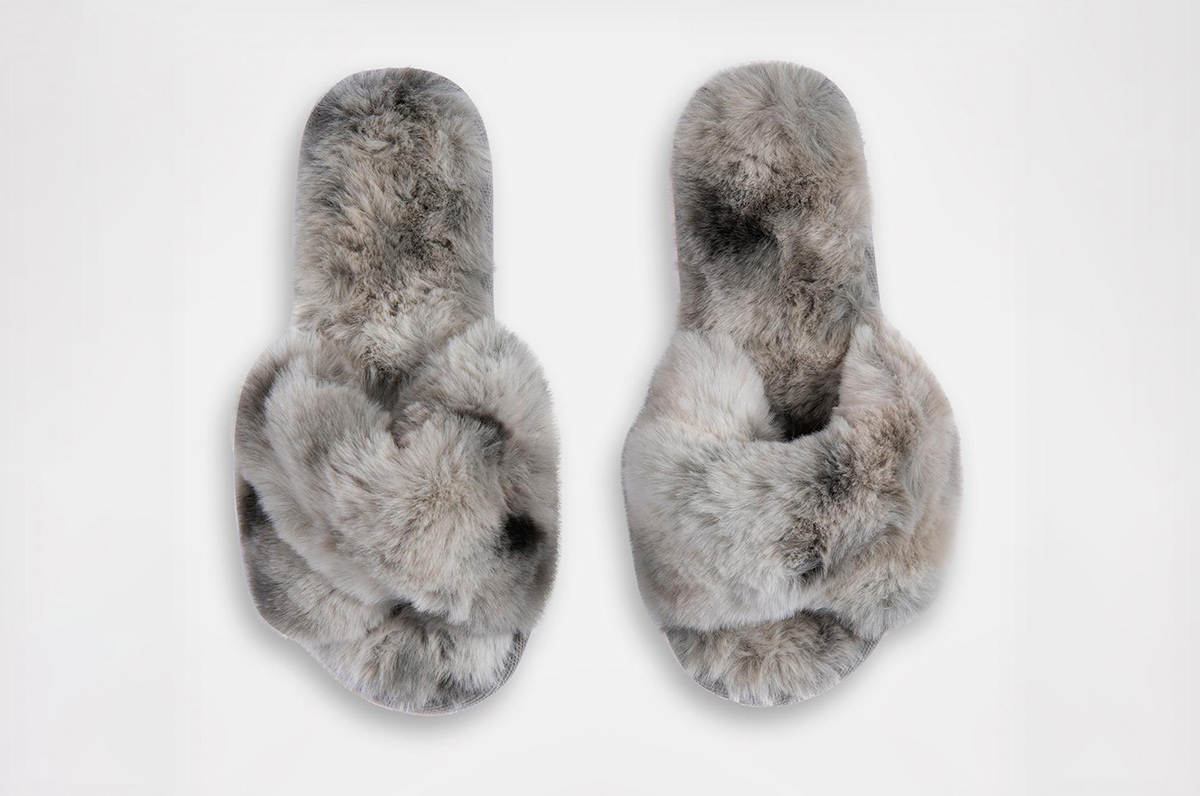 55-stowe-tie-die-slippers