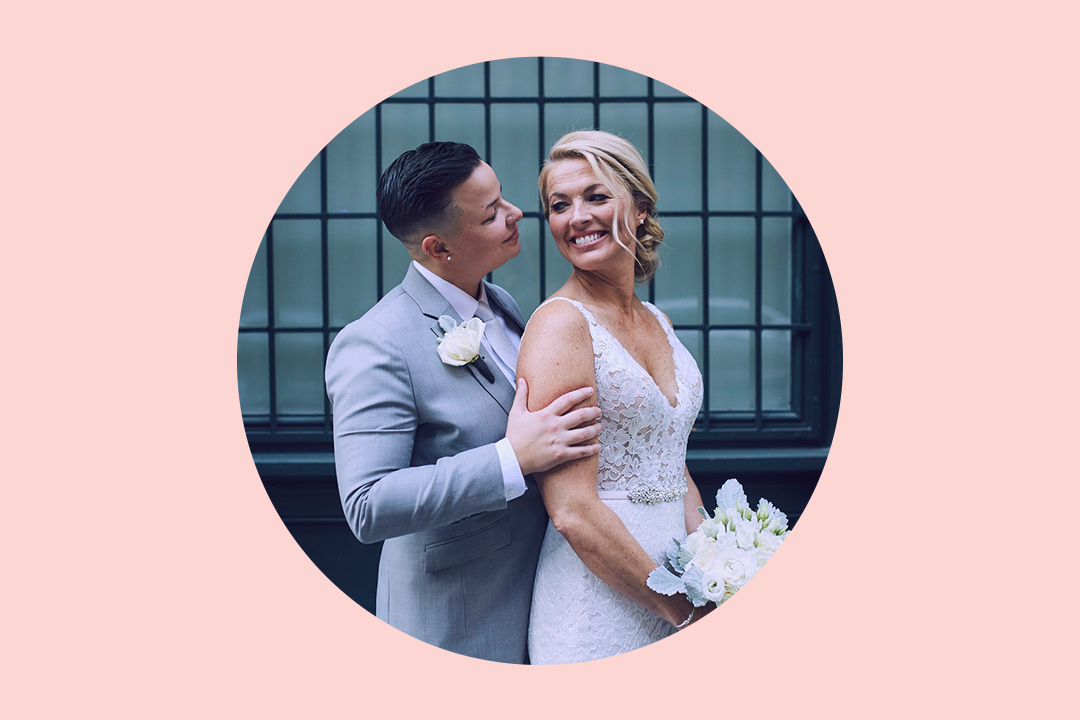 newlywed couple smiling at each other in a circle graphie