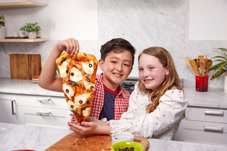 Giant Pizza 5-12-22 207