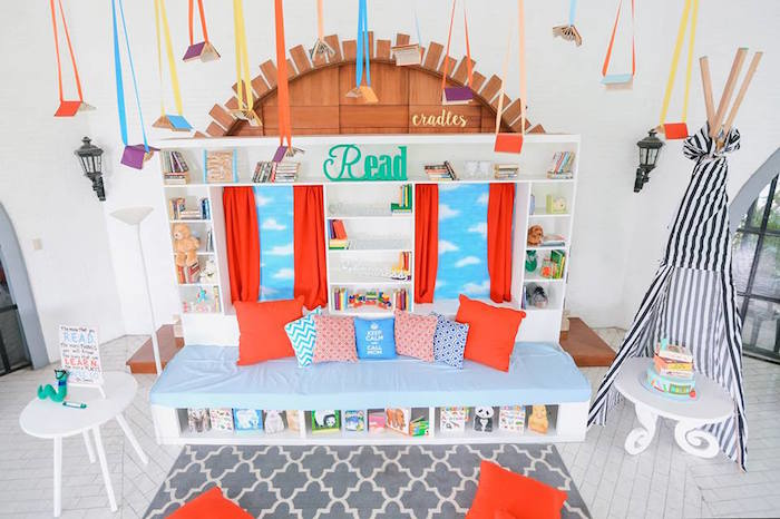 Bookworm-1st-Birthday-Party-via-Karas-Party-Ideas-KarasPartyIdeas.com3
