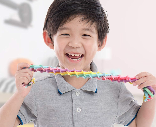 SMALL FISH Unicorn Stretchy String Toys