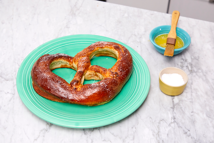 Giant Pretzel 5-12-22 104
