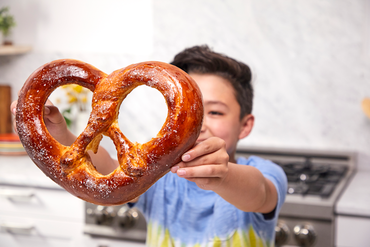 Giant Pretzel 5-12-22 067