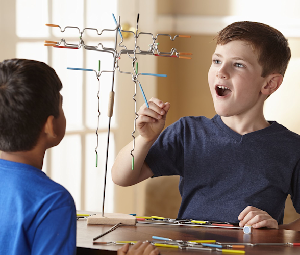 Melissa & Doug Suspend Family Game