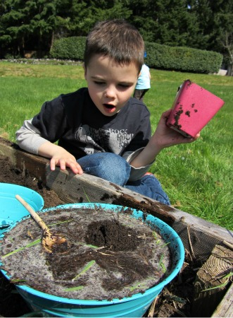 Mud-Soup-learning-outside-