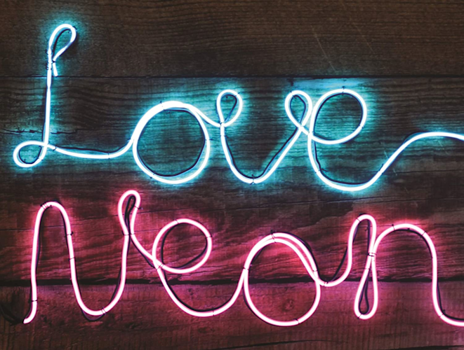 iScream Neon Effect Frame