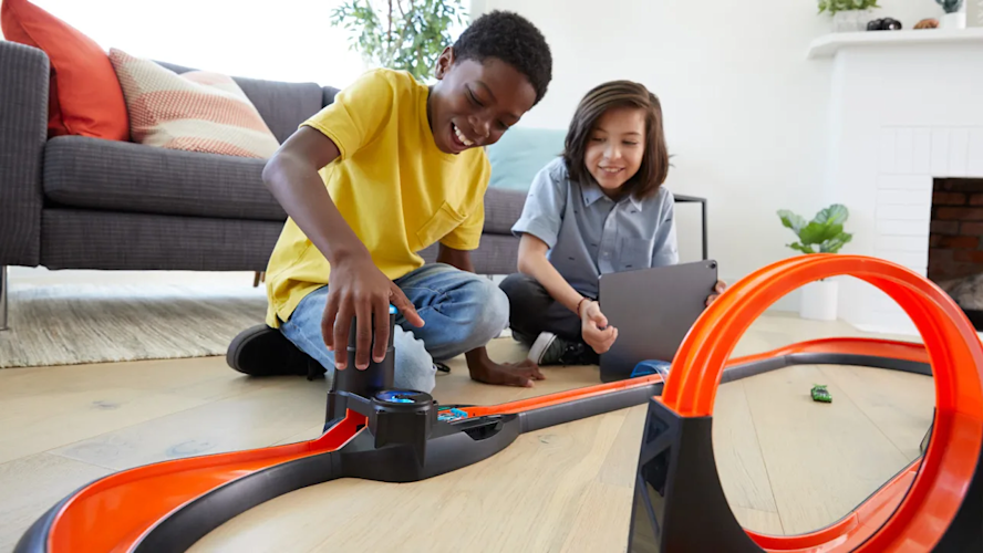 Hot Wheels iD Smart Track