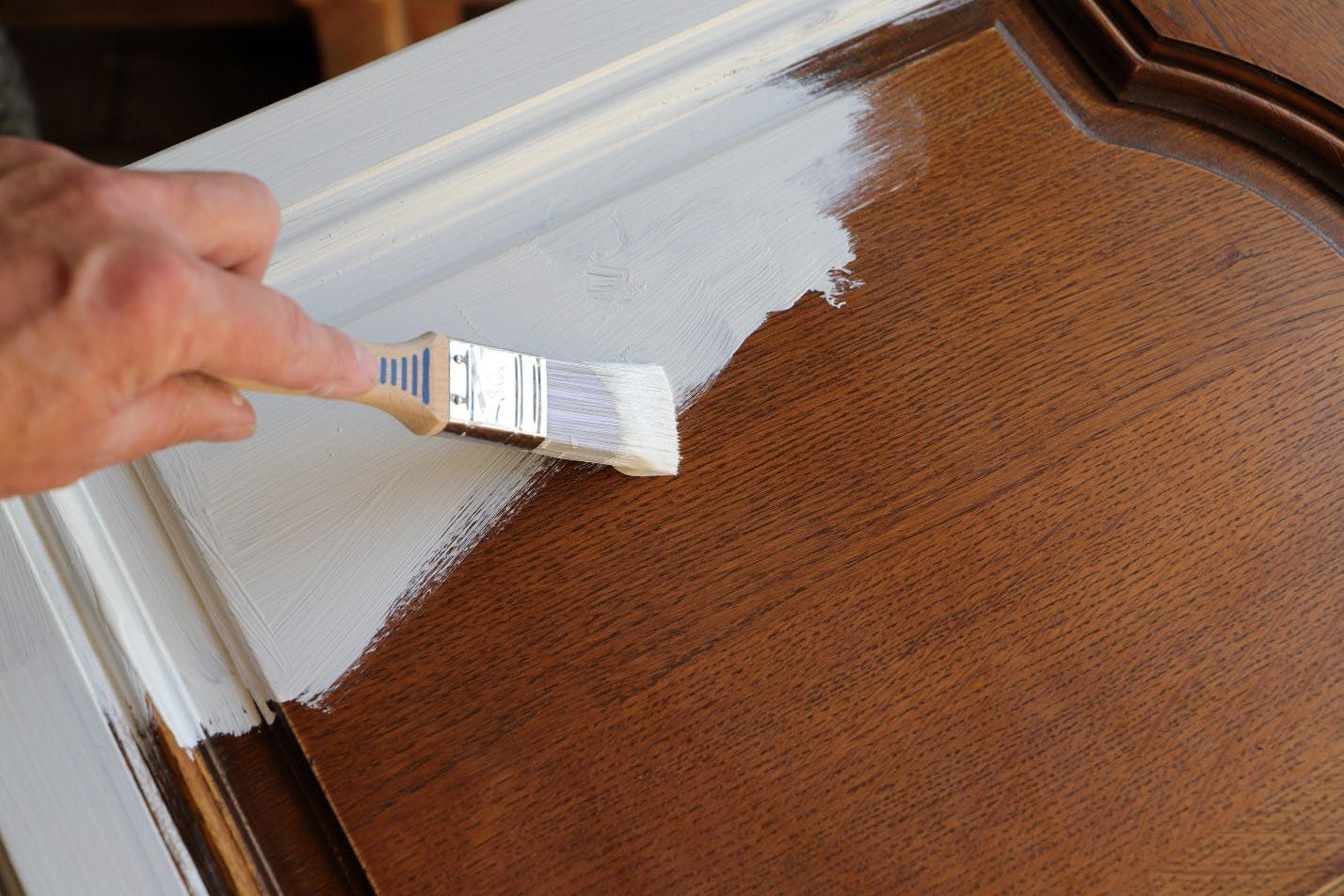 painting a cabinet