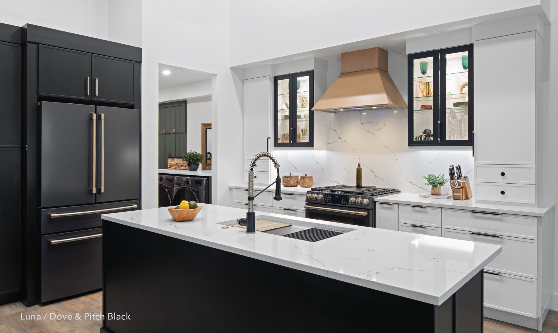 04 Black Kitchen Cabinets