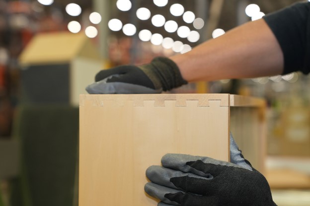 03 Plywood vs particle board cabinets