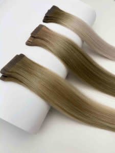 WhatsApp Image 2020-01-20 at 13.40.28b Tape Extensions in hellen Farben