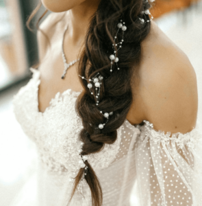 flechtfrisur-hochzeit-mit-extensions-295x300 flechtfrisur-hochzeit-mit-extensions-295x300
