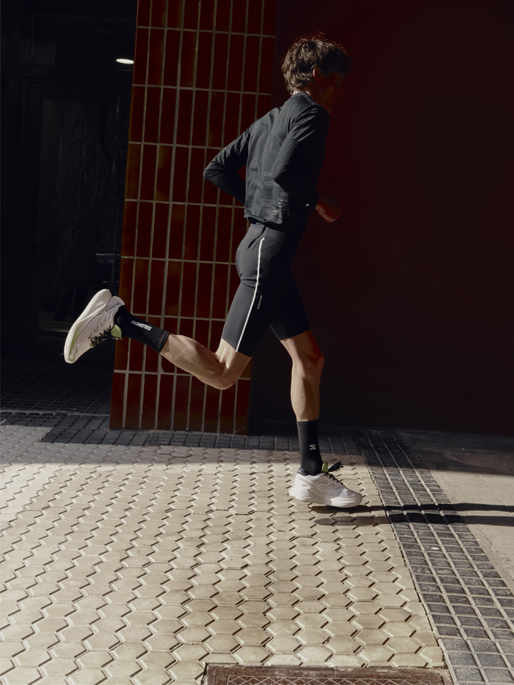FW26-ROADRUNNING-BANNER-DESKTOP