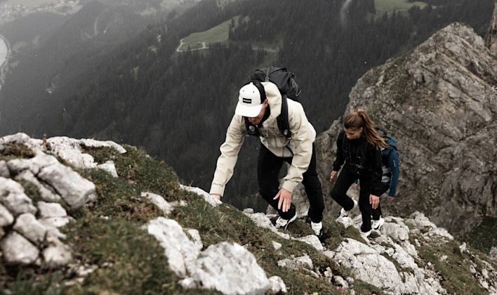 What is scrambling in hiking (Teaser image)